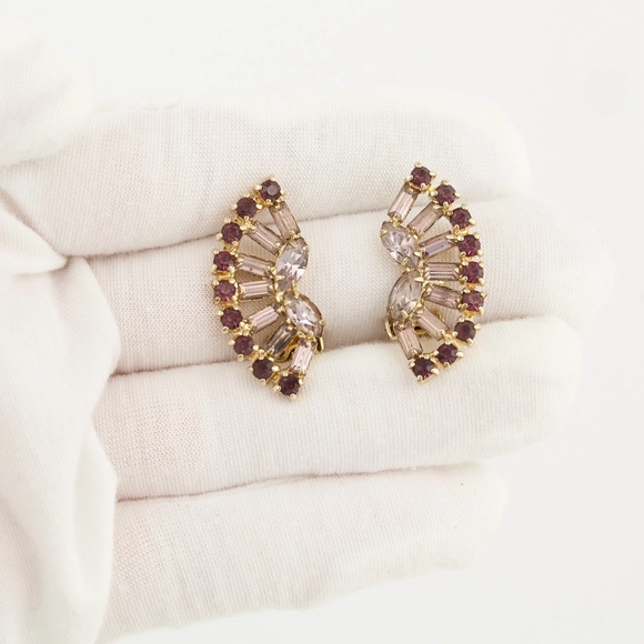 Vintage Purple Rhinestone Clip On Earrings Fan Shape Mid-Century Glam - Picture 3 of 4